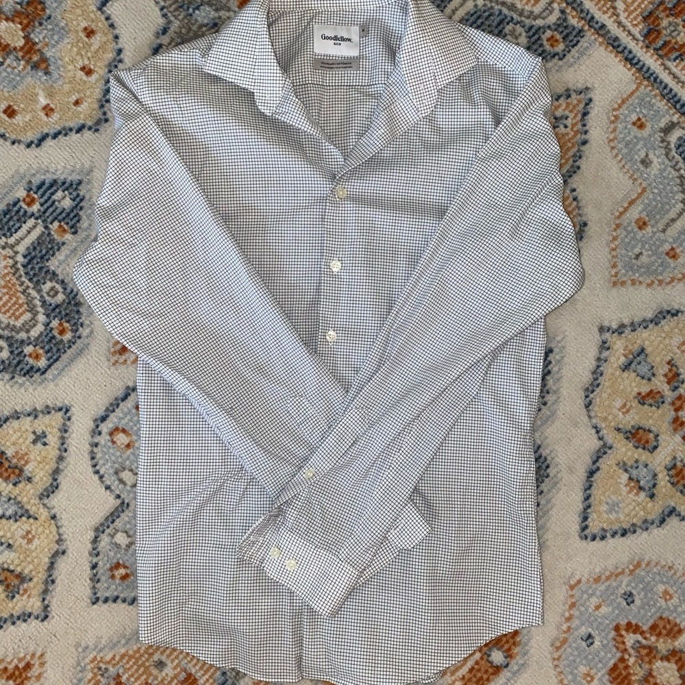 EVERYTHING $5 SALE ‼️⭐️ Goodfellow & Co. Men’s button down
